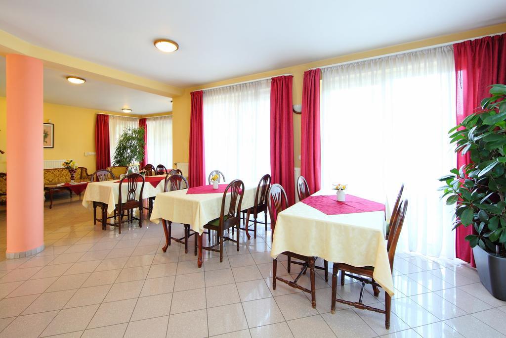 Balazs Villa Balatonfured Ngoại thất bức ảnh