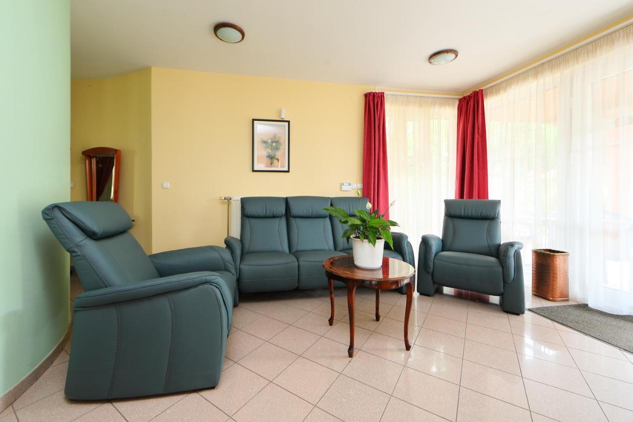 Balazs Villa Balatonfured Ngoại thất bức ảnh