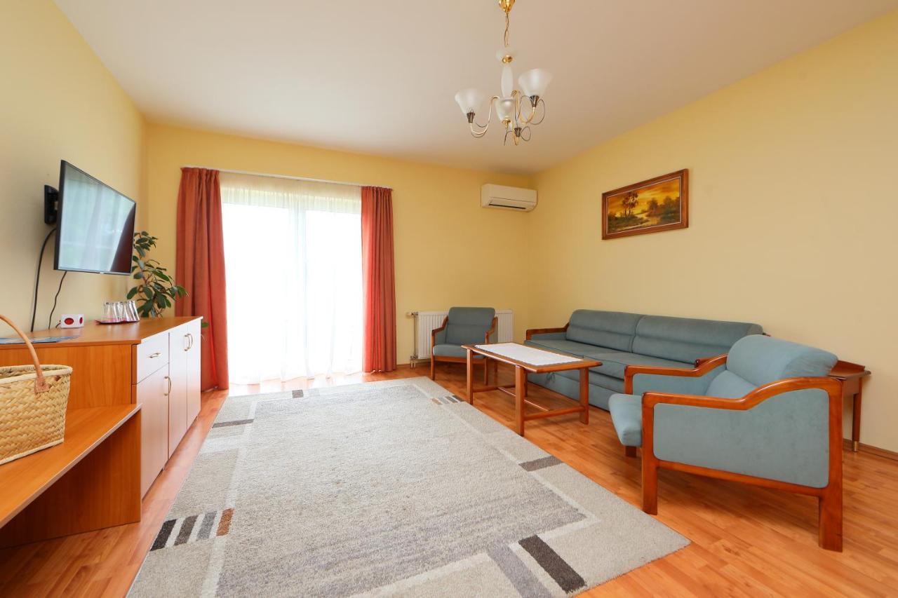 Balazs Villa Balatonfured Ngoại thất bức ảnh
