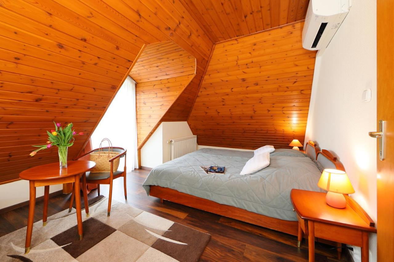 Balazs Villa Balatonfured Ngoại thất bức ảnh